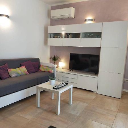 Poggio Ai Grilli Apartment Чертальдо Екстер'єр фото
